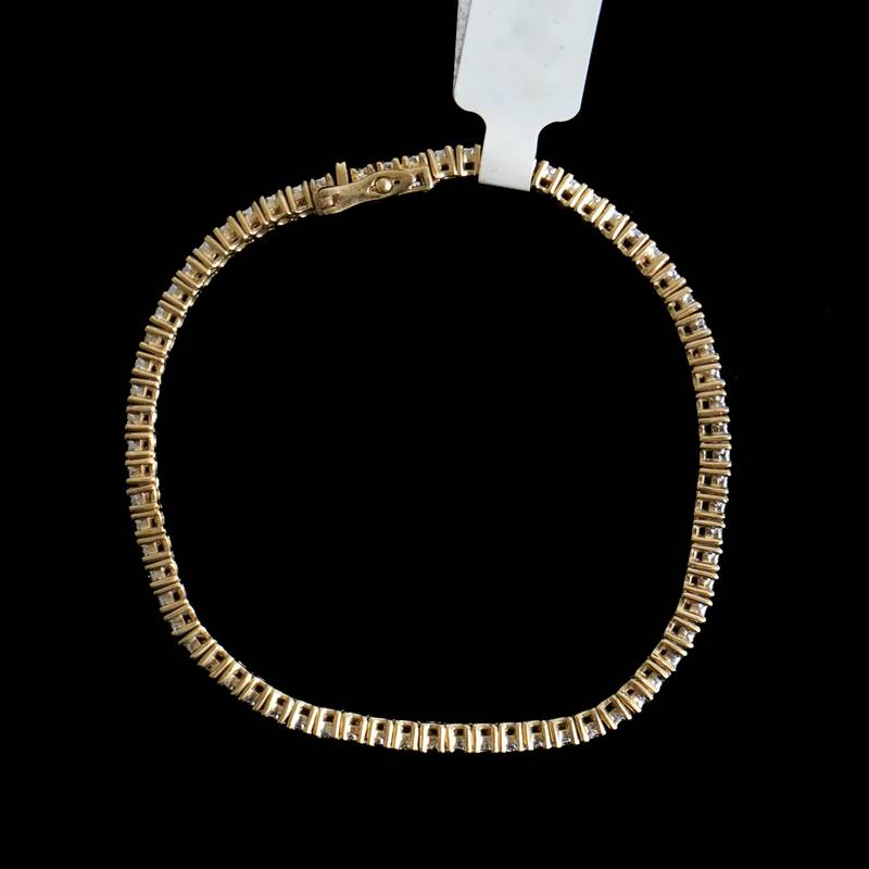 THE ARTIC DIAMONDS | 10K Gold & Diamond Bracelet